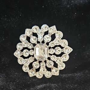 Stunning Rhinestone Brooch